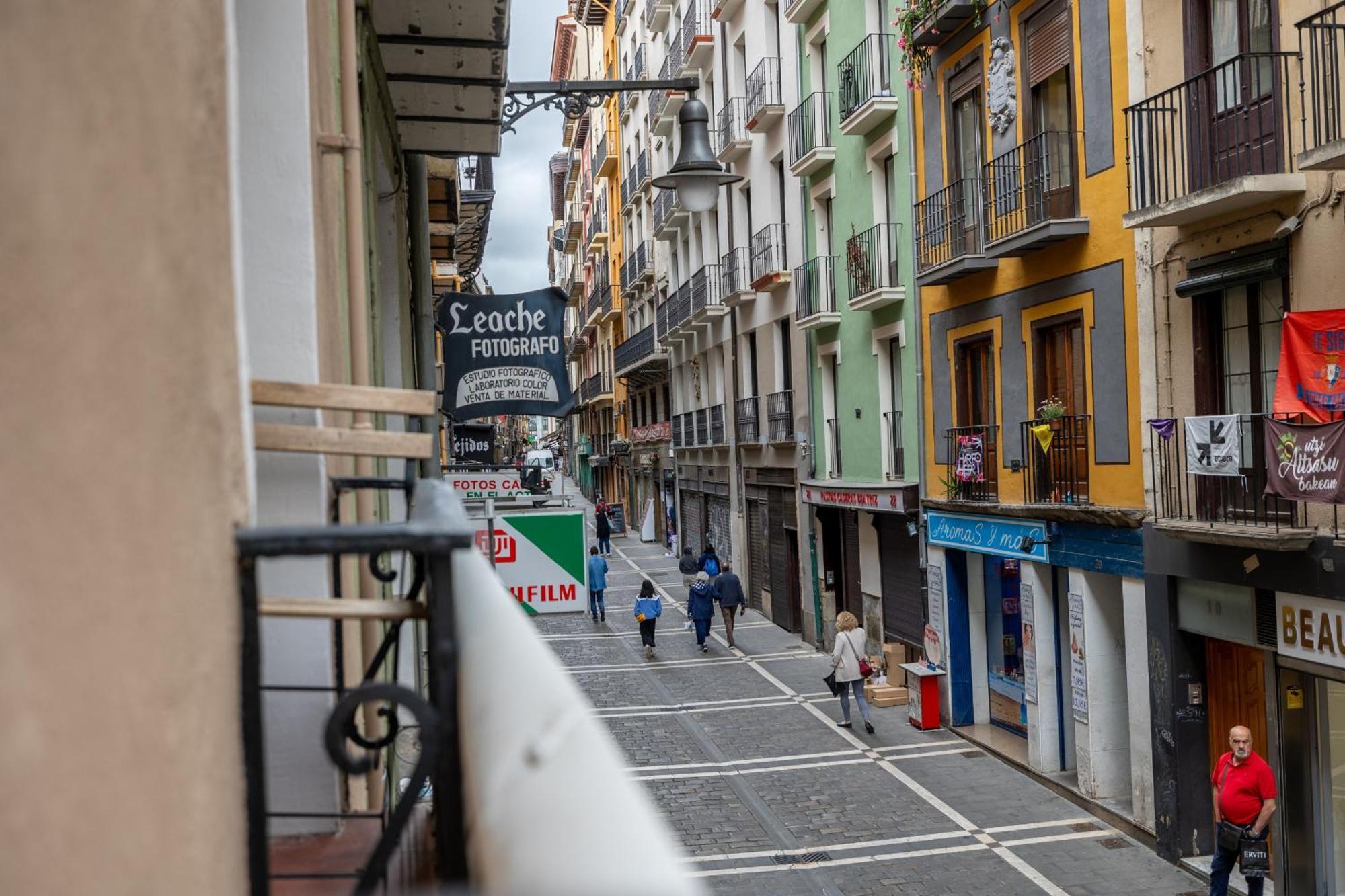 Tuapartamento Centro Estafeta Deluxe Appartement Pamplona Buitenkant foto